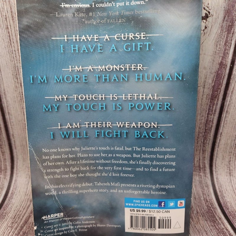 Shatter Me By Tahereh Mafi. 9780062085504 Paperback Good Condition