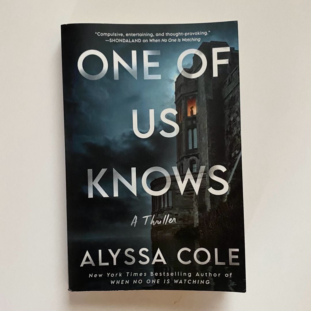 One of Us Knows by Alyssa Cole, Paperback | Pangobooks