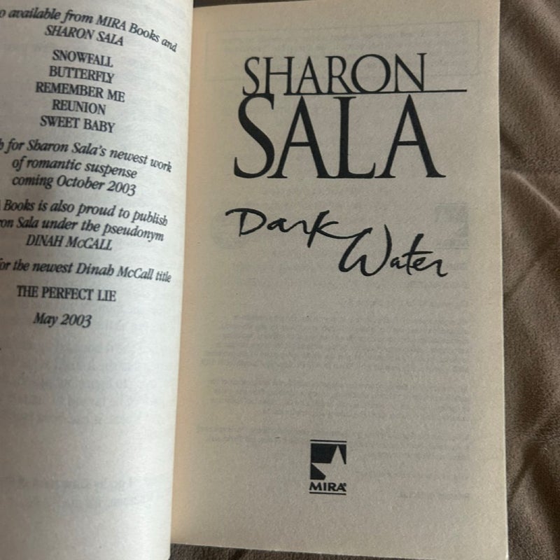 Dark Water  4319