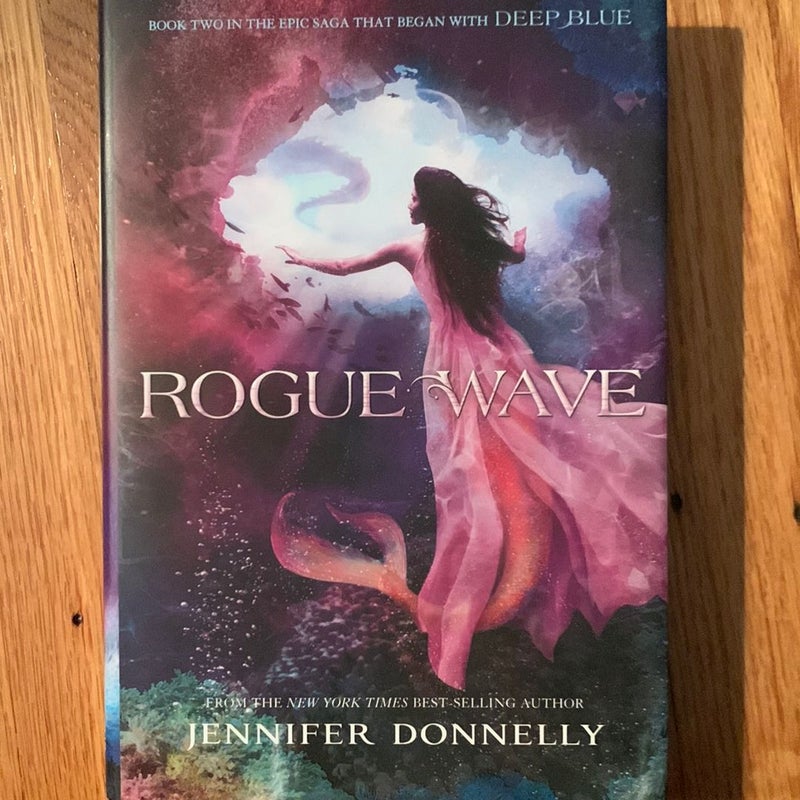 Waterfire Saga, Book Two Rogue Wave (Waterfire Saga, Book Two)