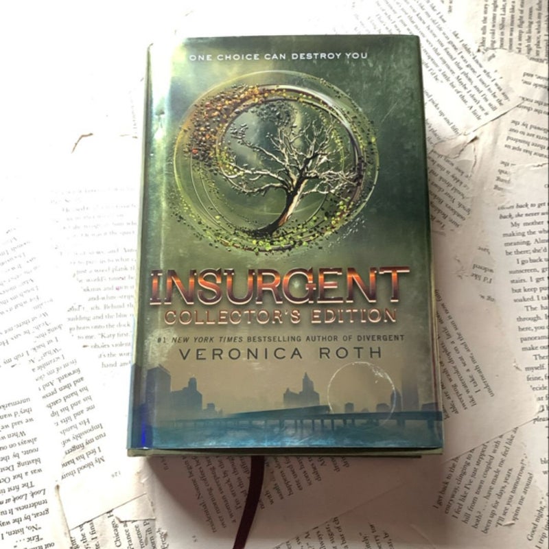 Insurgent Collector's Edition (bonus materials included in images)