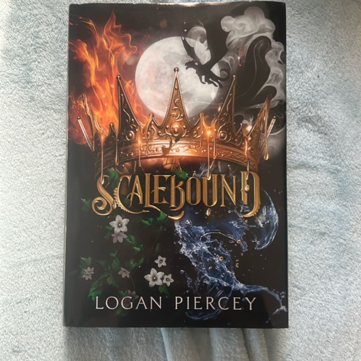 Scalebound by Logan peircey, Hardcover | Pangobooks