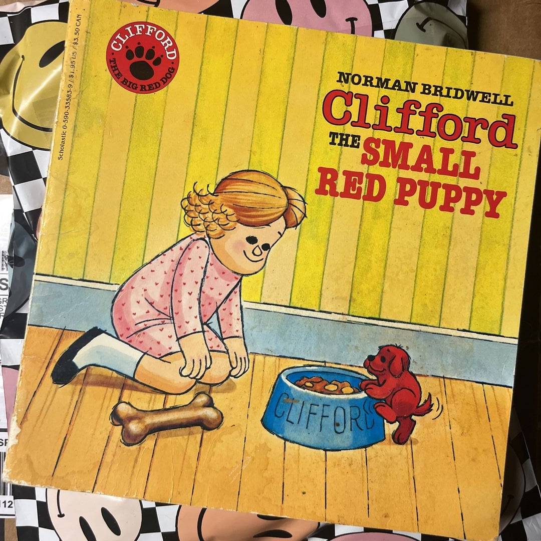 Clifford the Small Red Puppy