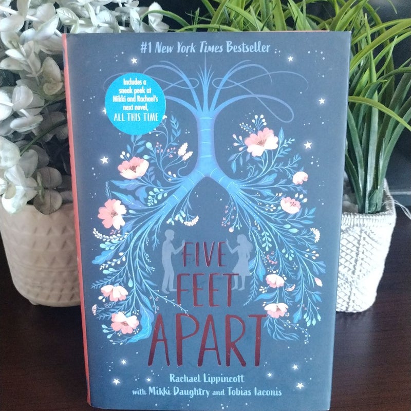 Five Feet Apart by Rachael Lippincott; Mikki Daughtry; Tobias