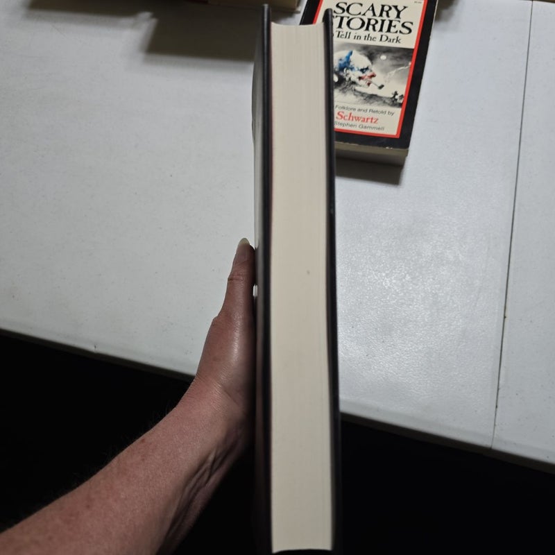 MURDER & OTHER ACTS OF LITERATURE 