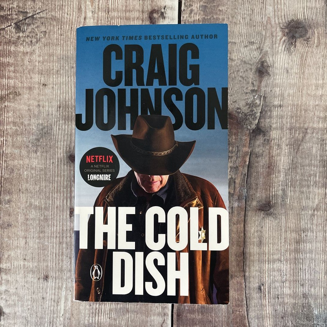 The Cold Dish: A Longmire Mystery: Johnson, Craig: 9780143036425:  : Books