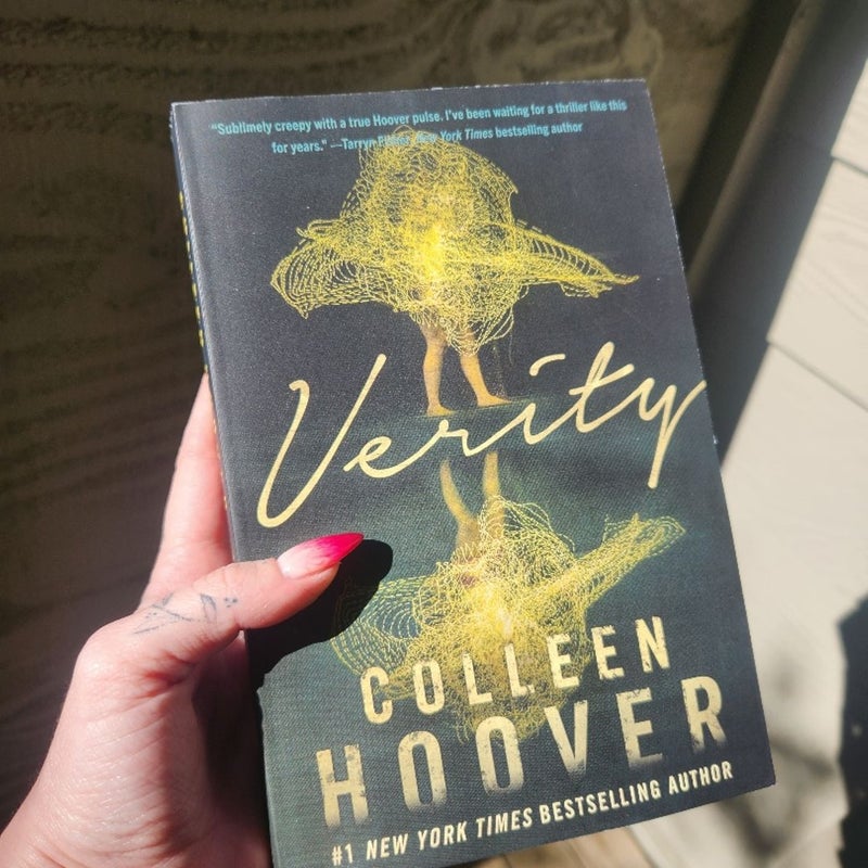 Verity by Colleen Hoover Paperback Book