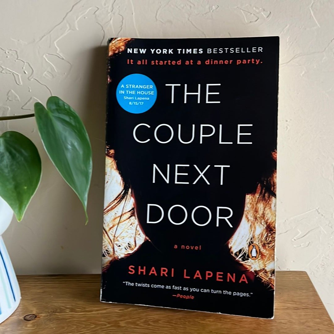 The Couple Next Door by Shari Lapena, Paperback Pangobooks