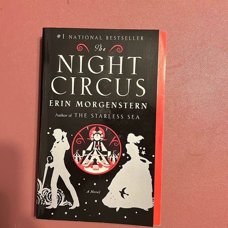 The Night Circus by Erin Morgenstern: 9780307744432