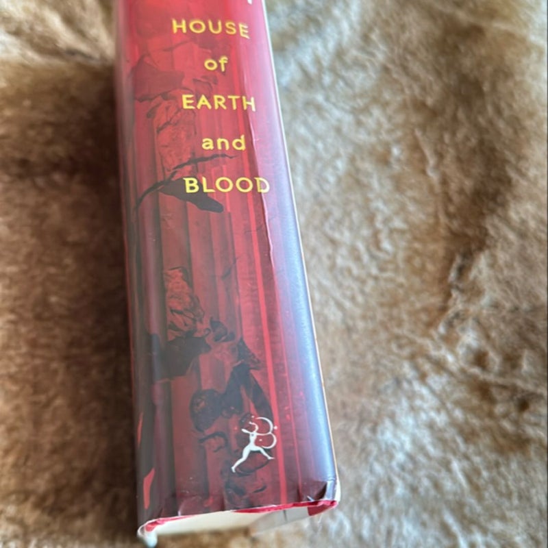 House of Earth and Blood *FIRST EDITION/FIRST PRINTING*