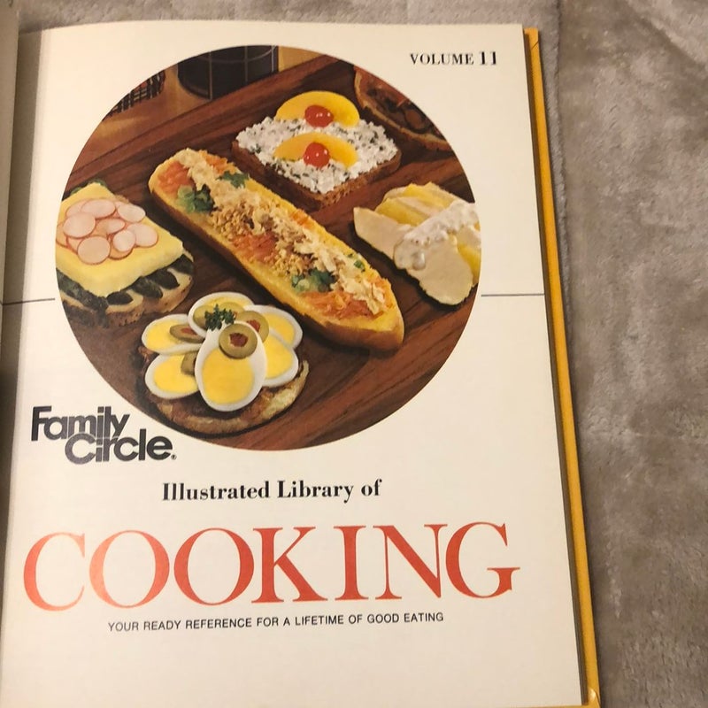 Vintage Family Circle Cooking