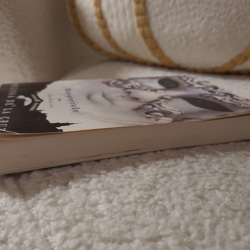 Masquerade (Blue Bloods, Vol. 2)