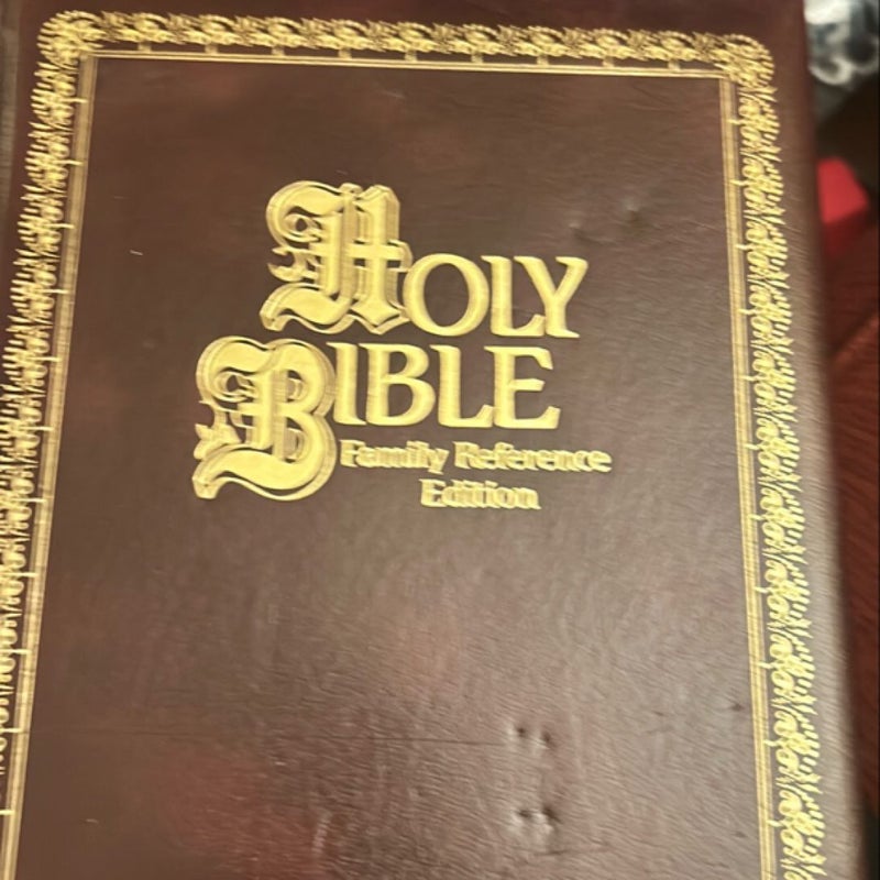 Holy Bible Family Reference Edition