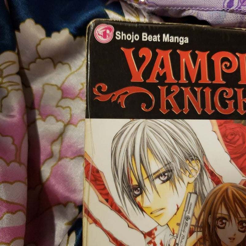 Vampire Knight, Vol. 1