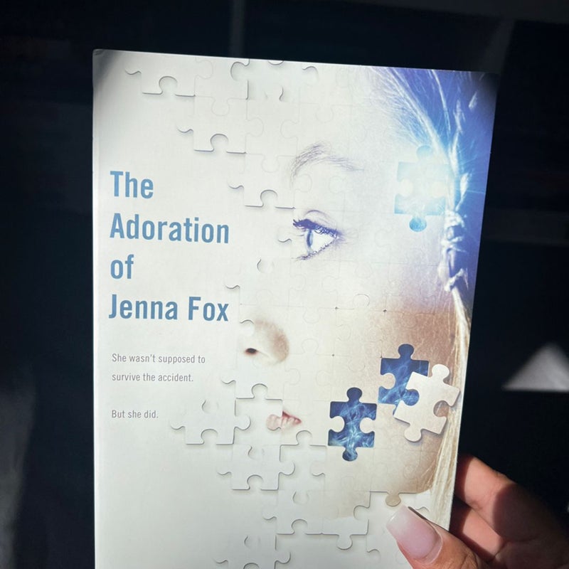 The Adoration of Jenna Fox