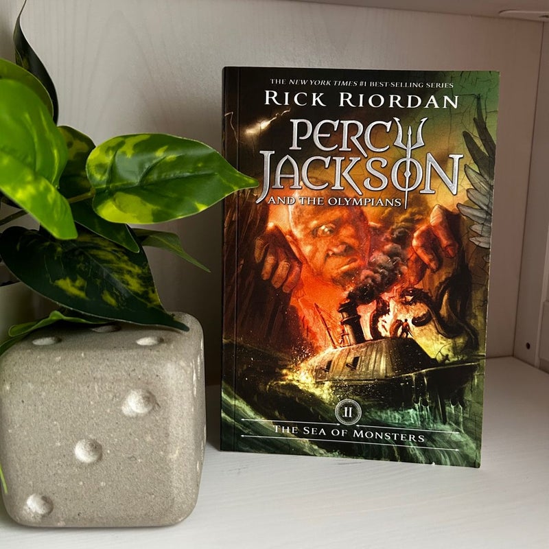 Percy Jackson and the Olympians: The Sea of Monsters (Book Two)