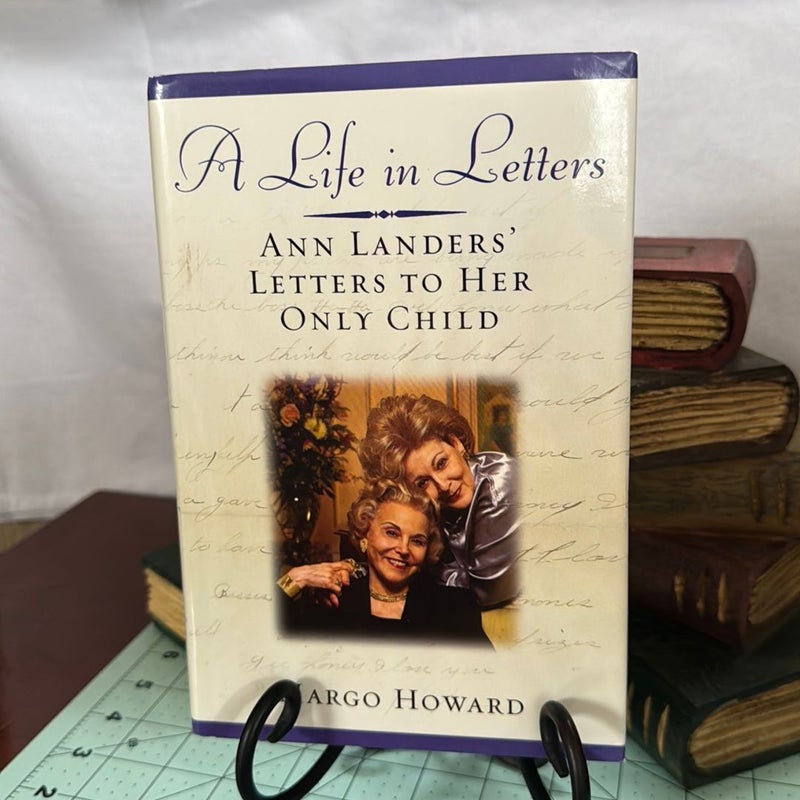 A Life in Letters   (Large Print Edition)