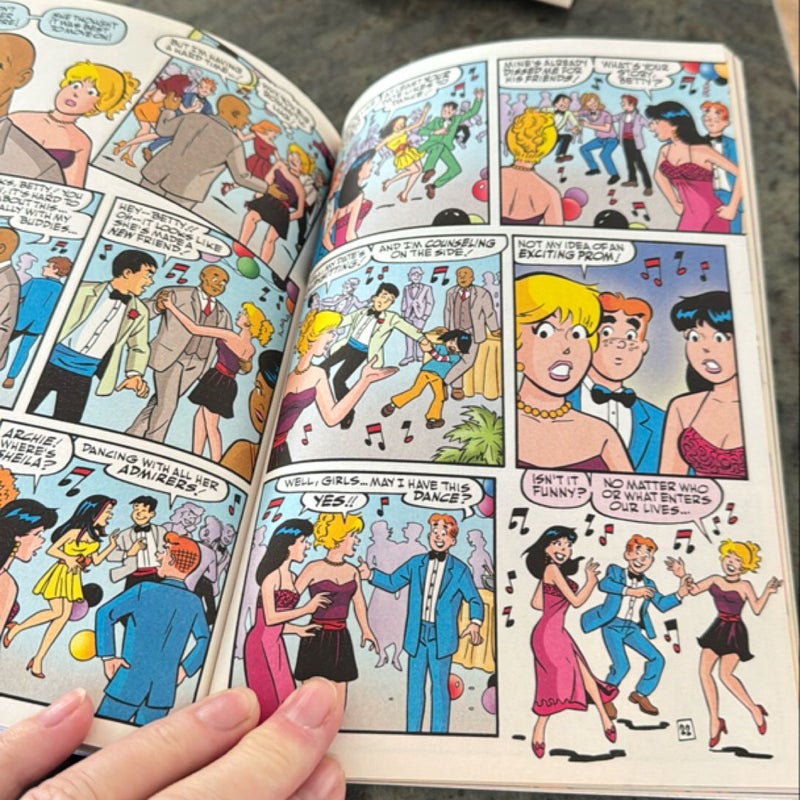 Betty and Veronica: Prom Princesses