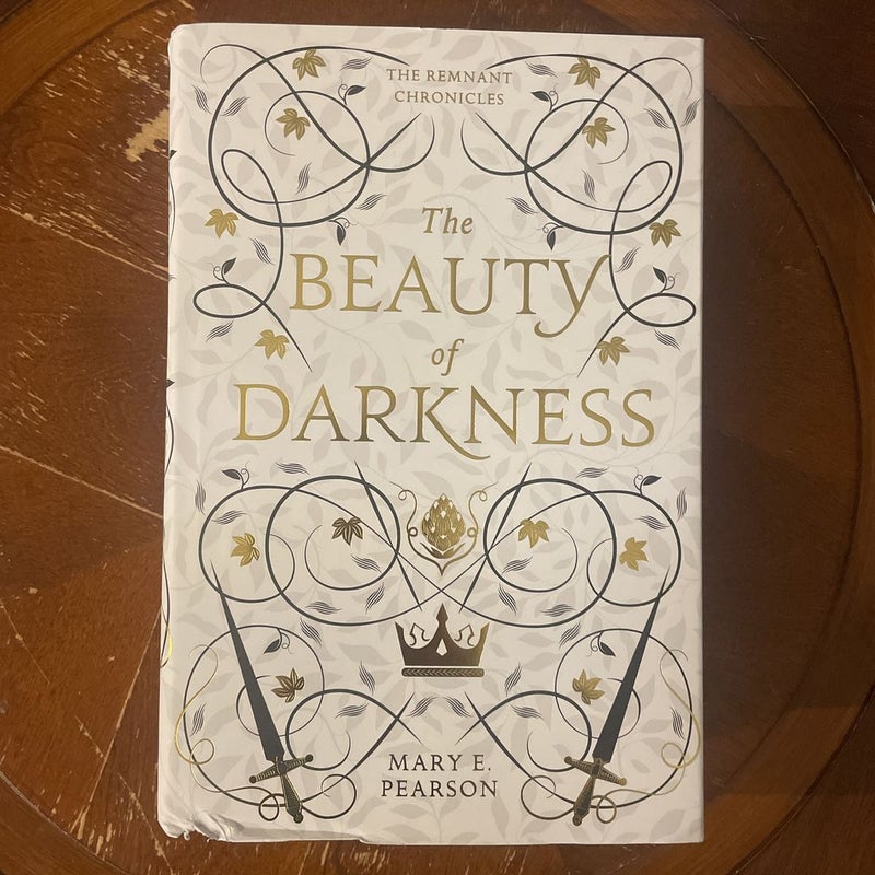 The beauty of darkness (fairyloot)