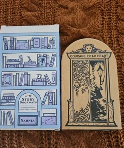 Narnia Story Doorway (Owlcrate)