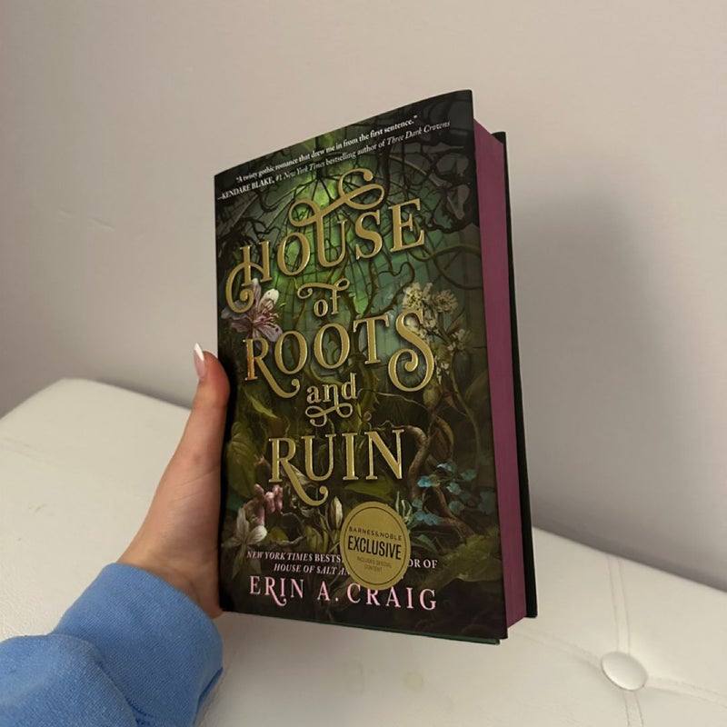 House of Roots and Ruin B&N Exclusive Edition