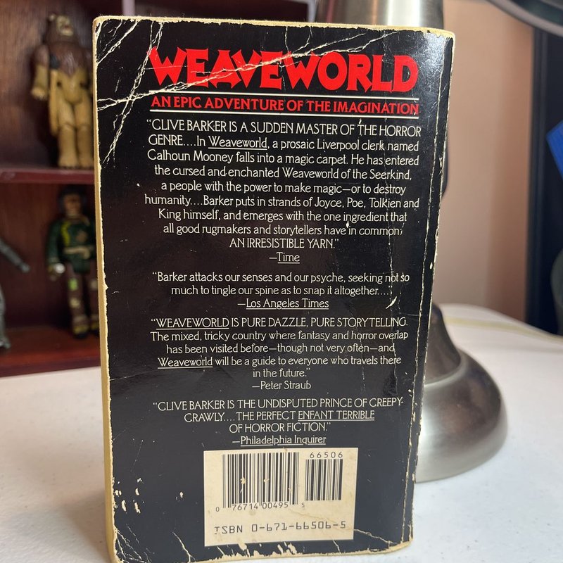 Weaveworld by Clive Barker, Paperback | Pangobooks
