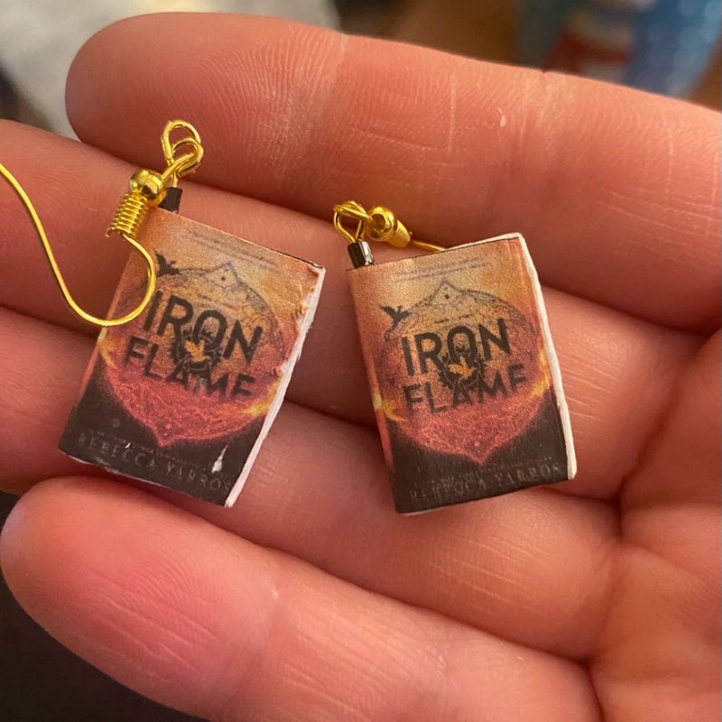 Iron Flame: Dangling earrings.