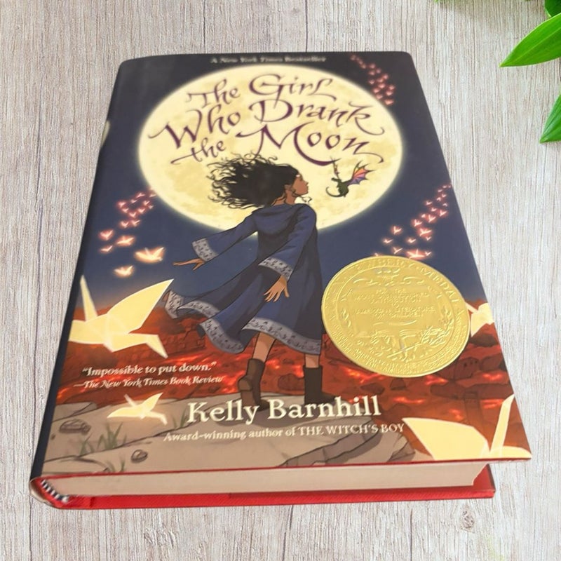 The Girl Who Drank the Moon (Winner of the 2017 Newbery Medal)