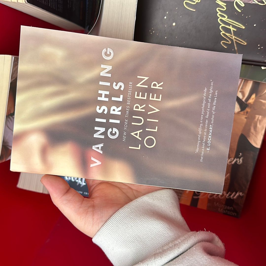 Sale image for faa9b230-e689-40c3-b43d-a7ce1c4acdce-NMNFCTVtFuWeG8xc7uwspsfbsug2