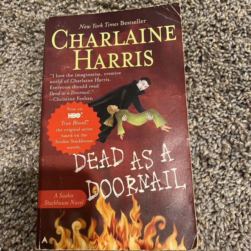 Dead As a Doornail (Sookie #5)