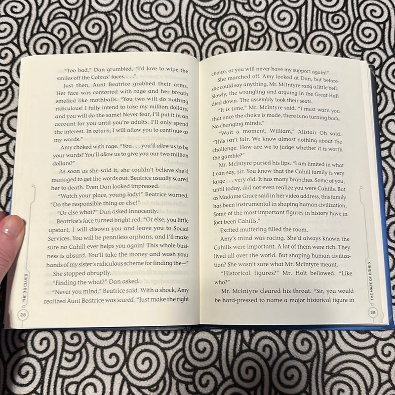 FIRST EDITION The Maze of Bones