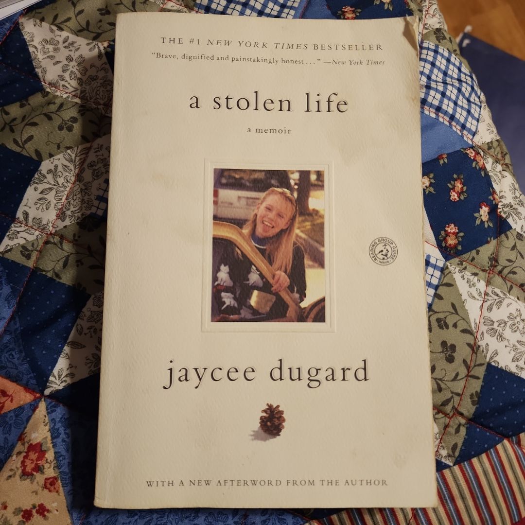 A Stolen Life by Jaycee Dugard, Paperback | Pangobooks