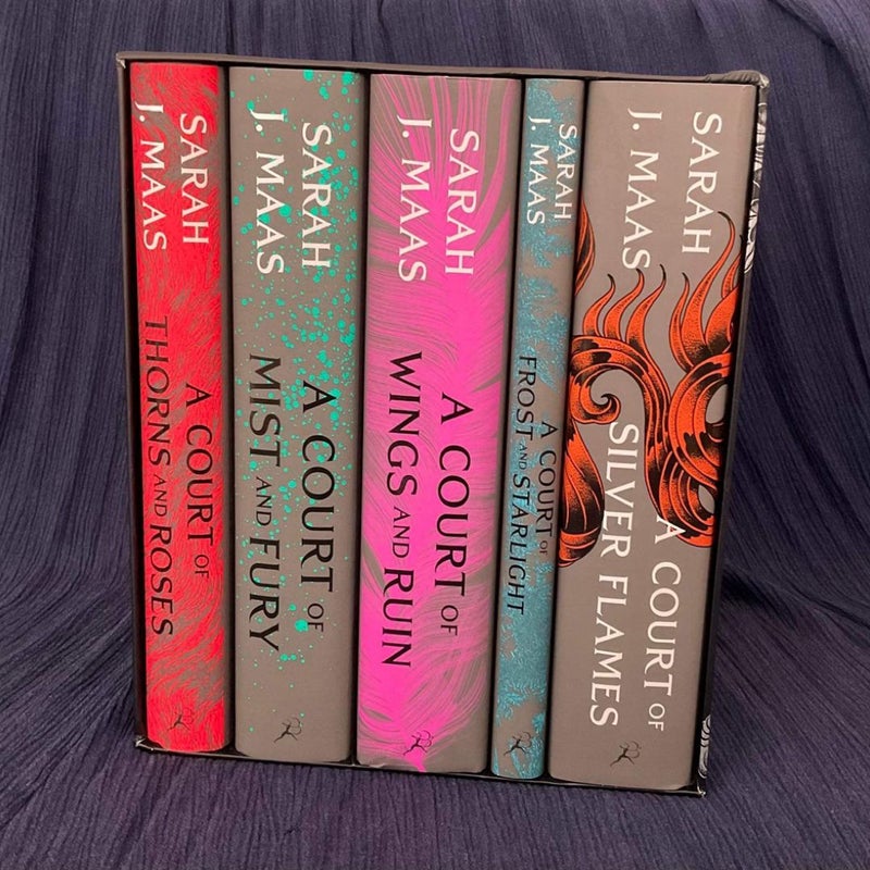 A Court of Thorns and Roses Hardcover Box Set