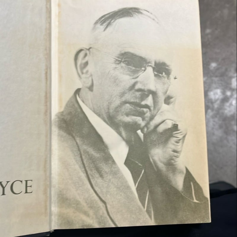 Edgar Cayce the sleeping prophet Copyright 1967 First Edition by Jess Stearn