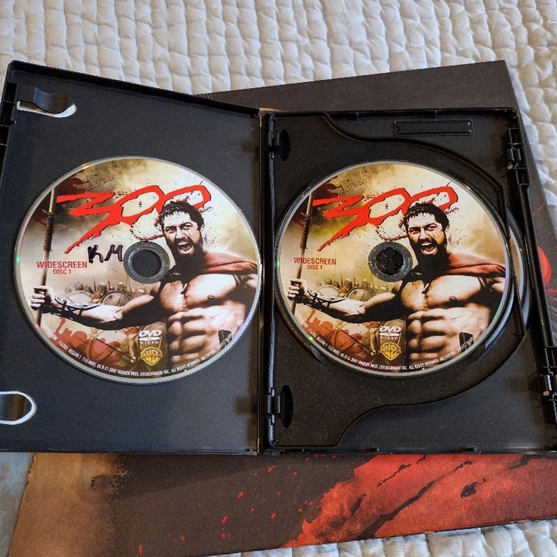 300 Comic Book and DVD movie bundle.