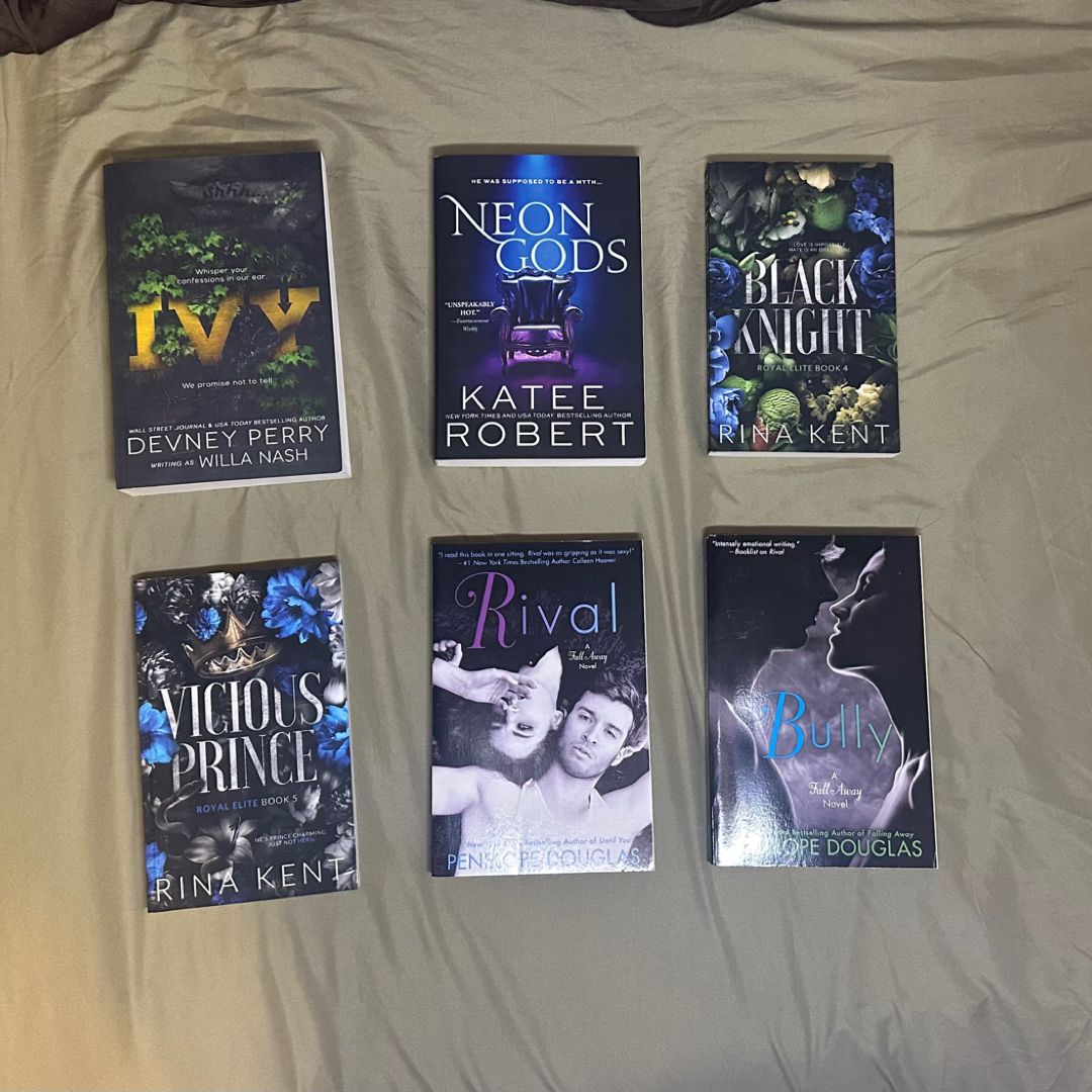 Book bundle (3 books) ♡ by Many authors, Paperback | Pangobooks