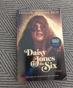 Daisy Jones and the Six (TV Tie-In Edition)