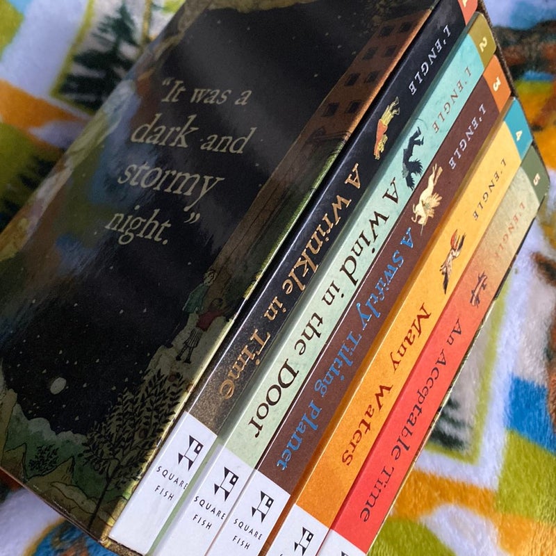 A Wrinkle in Time Quintet - Digest Size Boxed Set