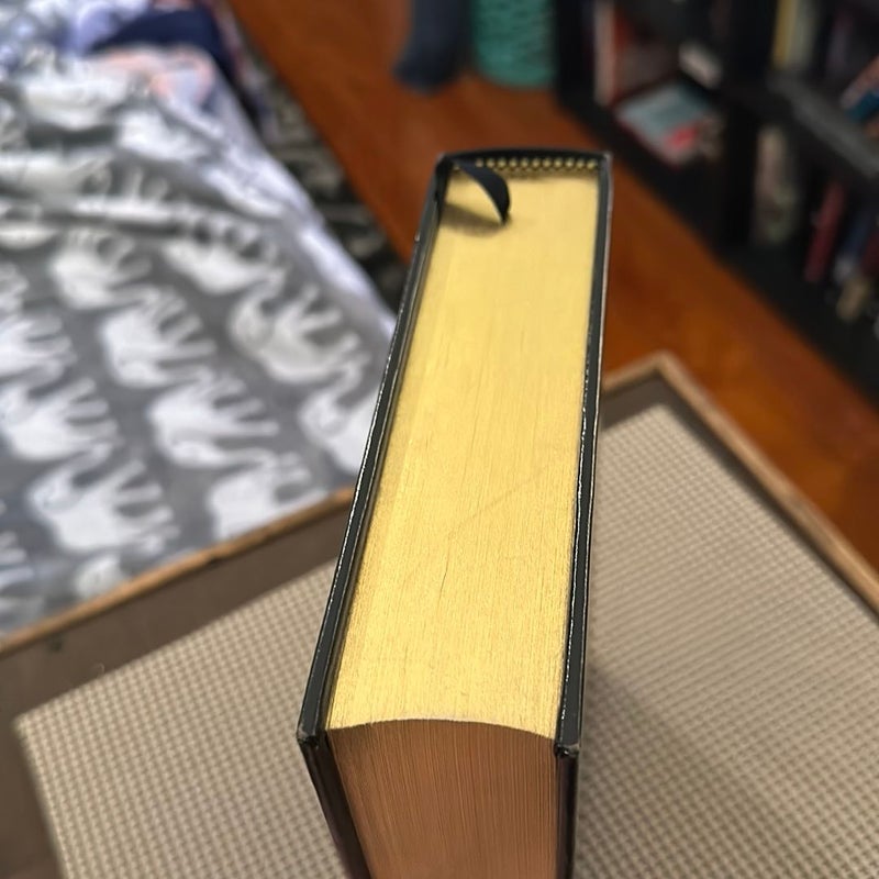 The Ultimate Hitchhiker's Guide by Douglas Adams, Hardcover Pangobooks