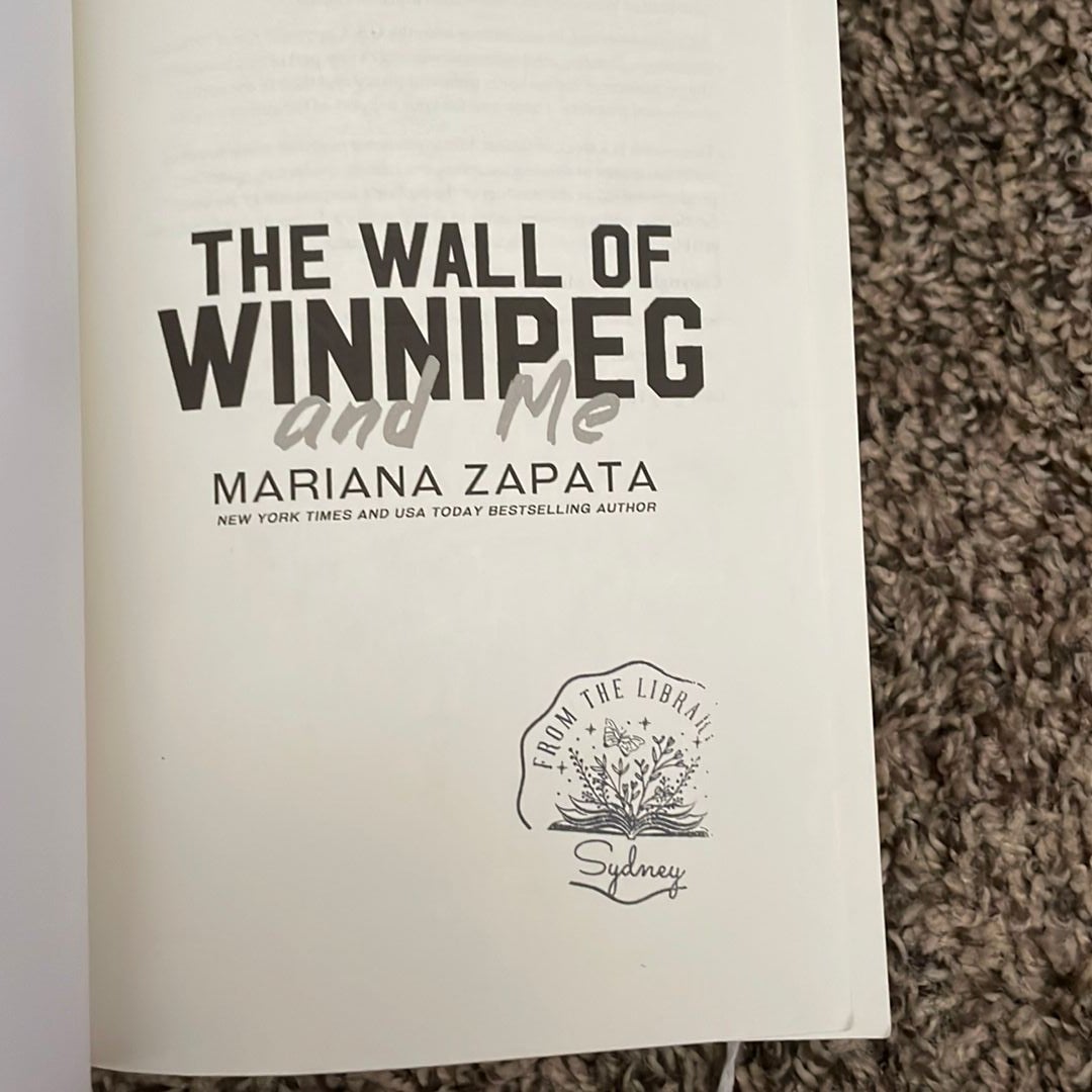 The Wall Of Winnipeg And Me By Mariana Zapata, Paperback | Pangobooks