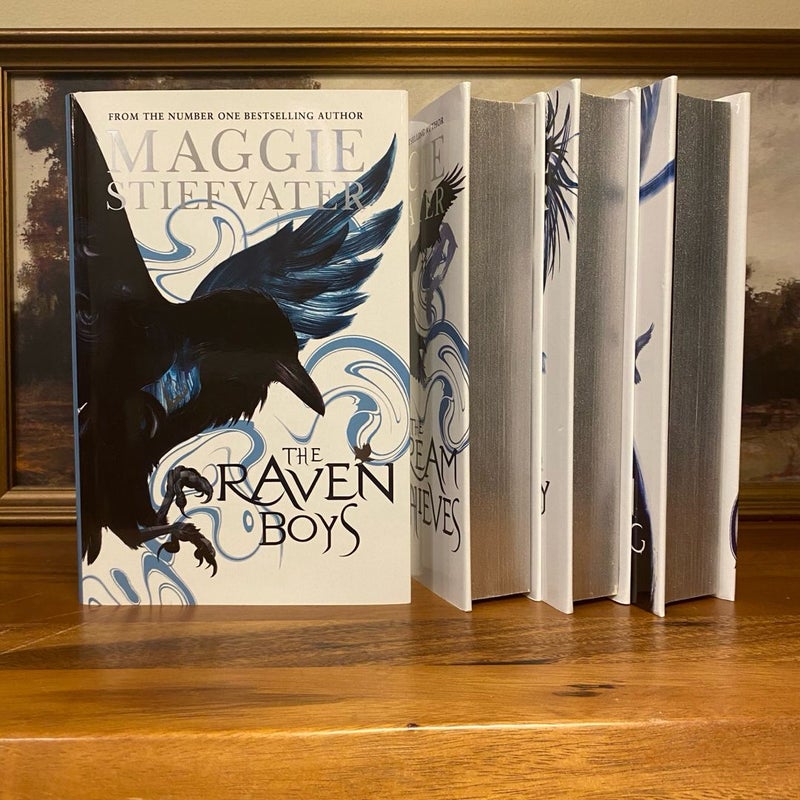 Fairyloot The Raven Cycle