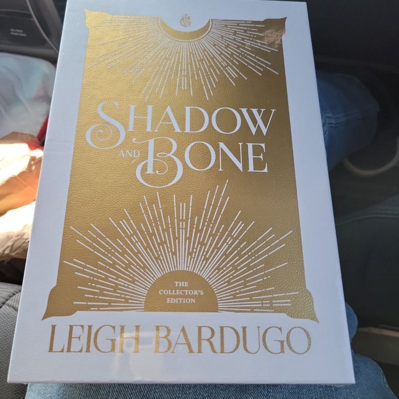 Shadow and Bone: the Collector's Edition