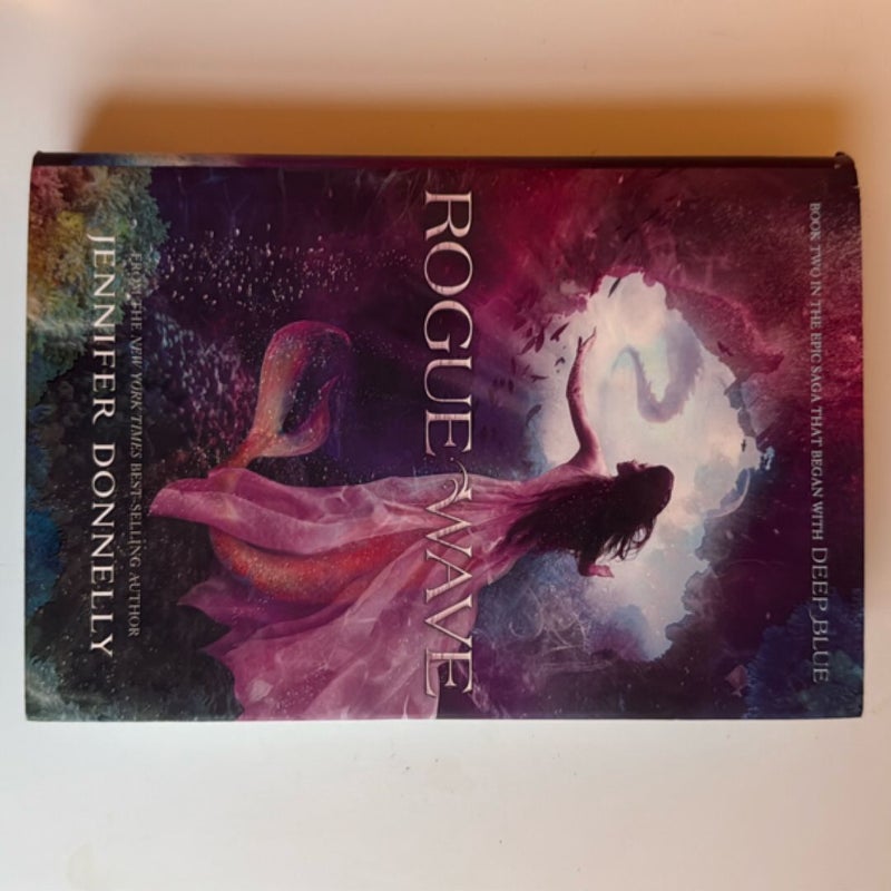Waterfire Saga, Book Two Rogue Wave (Waterfire Saga, Book Two)