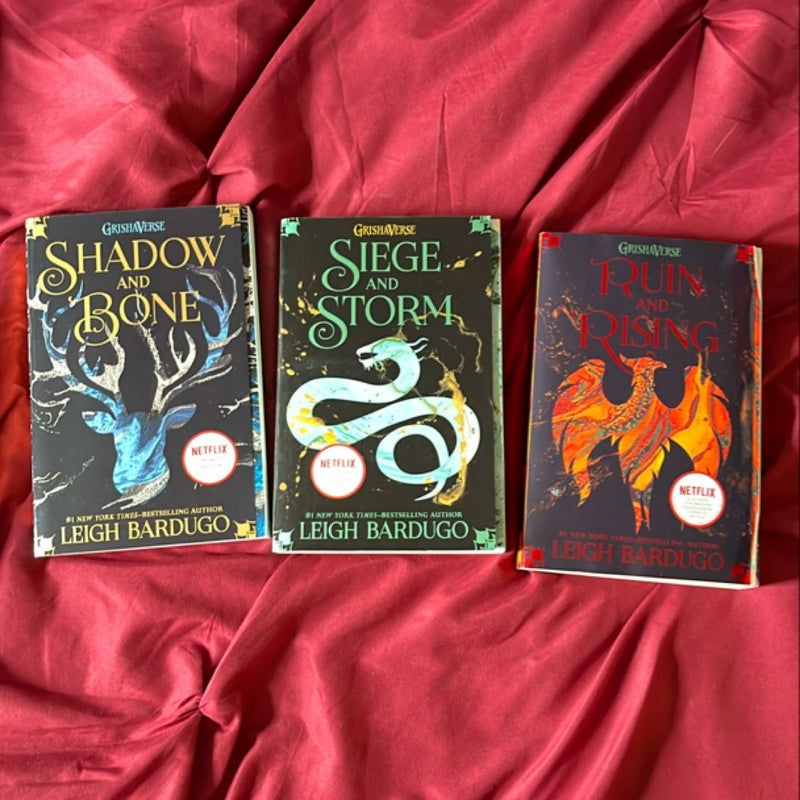 The Shadow and Bone Trilogy Boxed Set