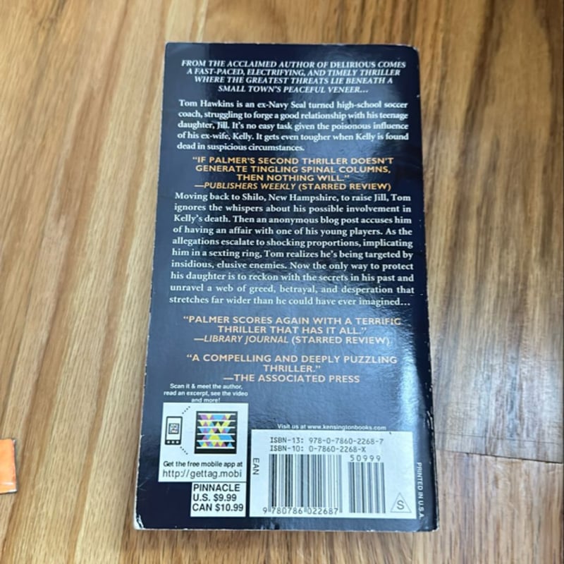 Helpless by Daniel Palmer, Paperback | Pangobooks