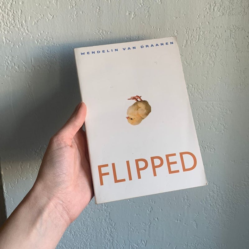 Flipped by Wendelin Van Draanen, Paperback Pangobooks