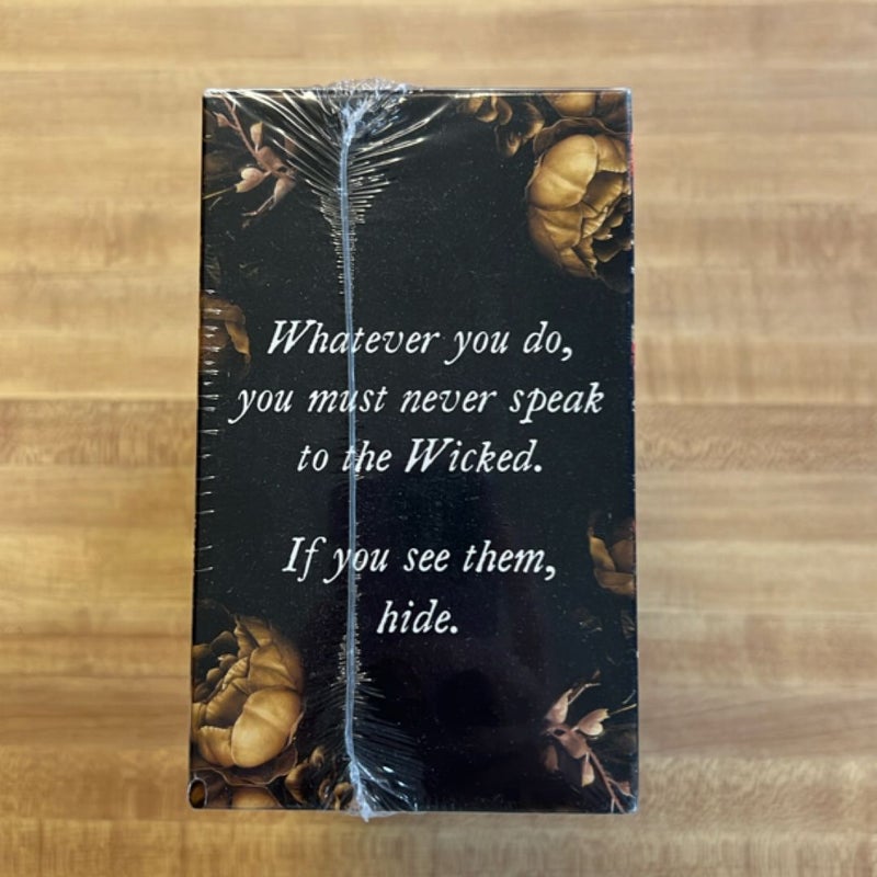 Kingdom of the Wicked Paperback Boxed Set