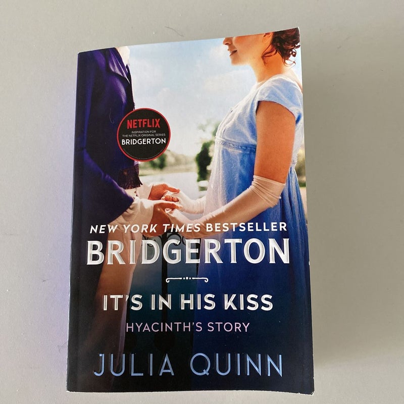 It's in His Kiss by Julia Quinn, Paperback