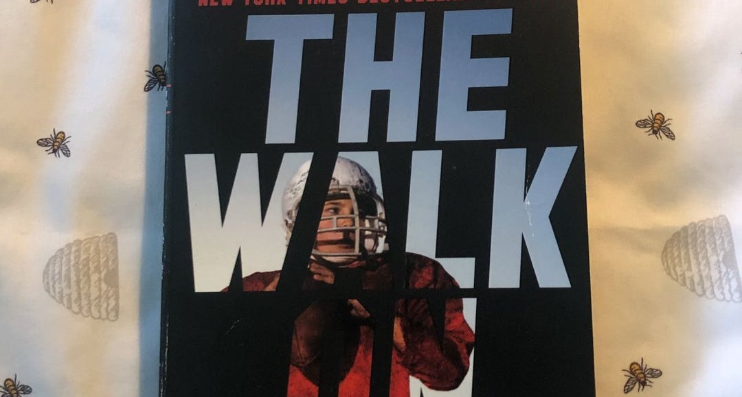 The Walk On (the Triple Threat, 1) by John Feinstein, Paperback