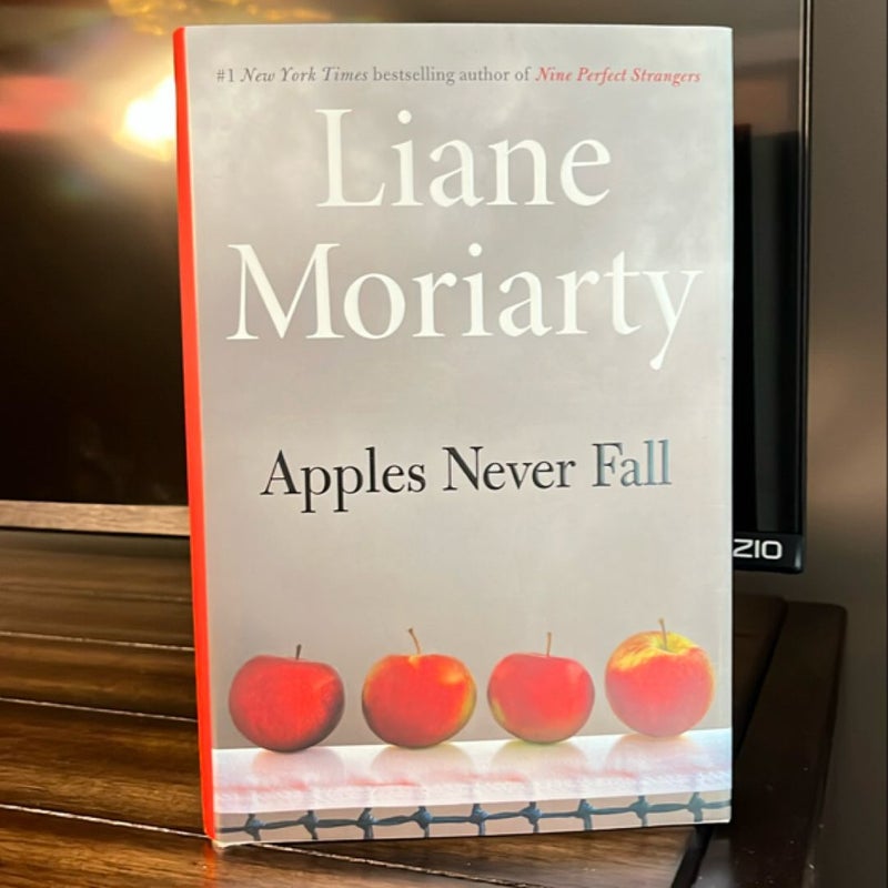 Apples Never Fall